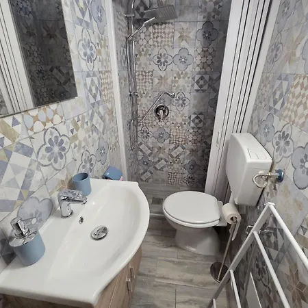 La Casetta Di John Apartment